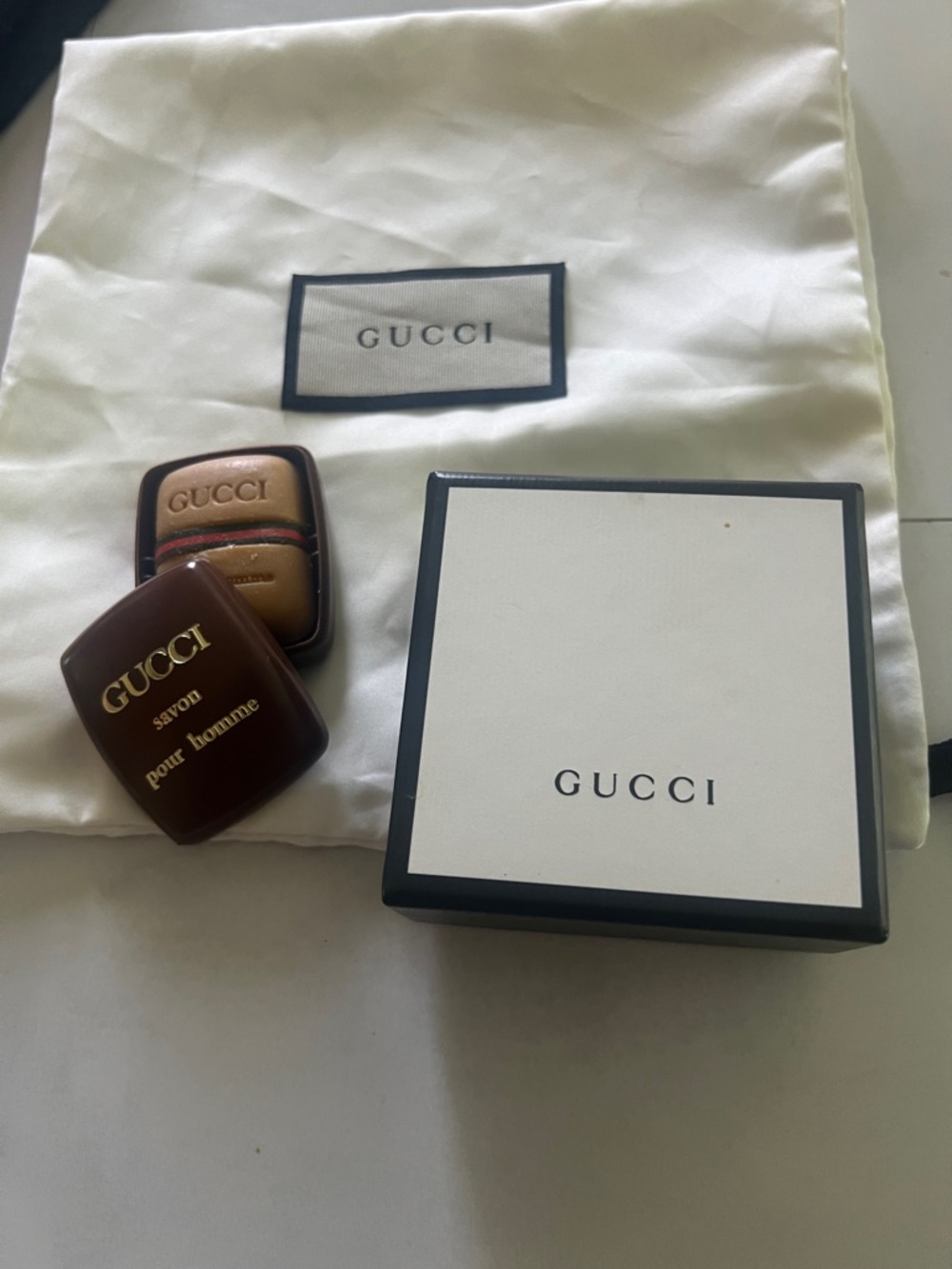 Gucci Men’s Soap Set in Brown and Gold